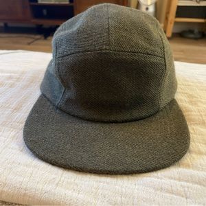 Everlane: The brushed cotton twill five-panel cap